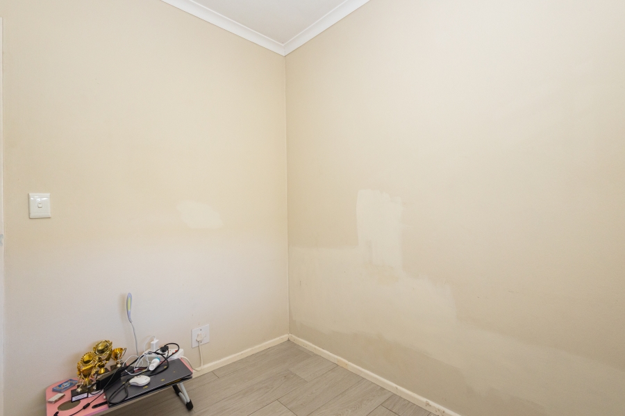 To Let 3 Bedroom Property for Rent in Goedemoed Western Cape